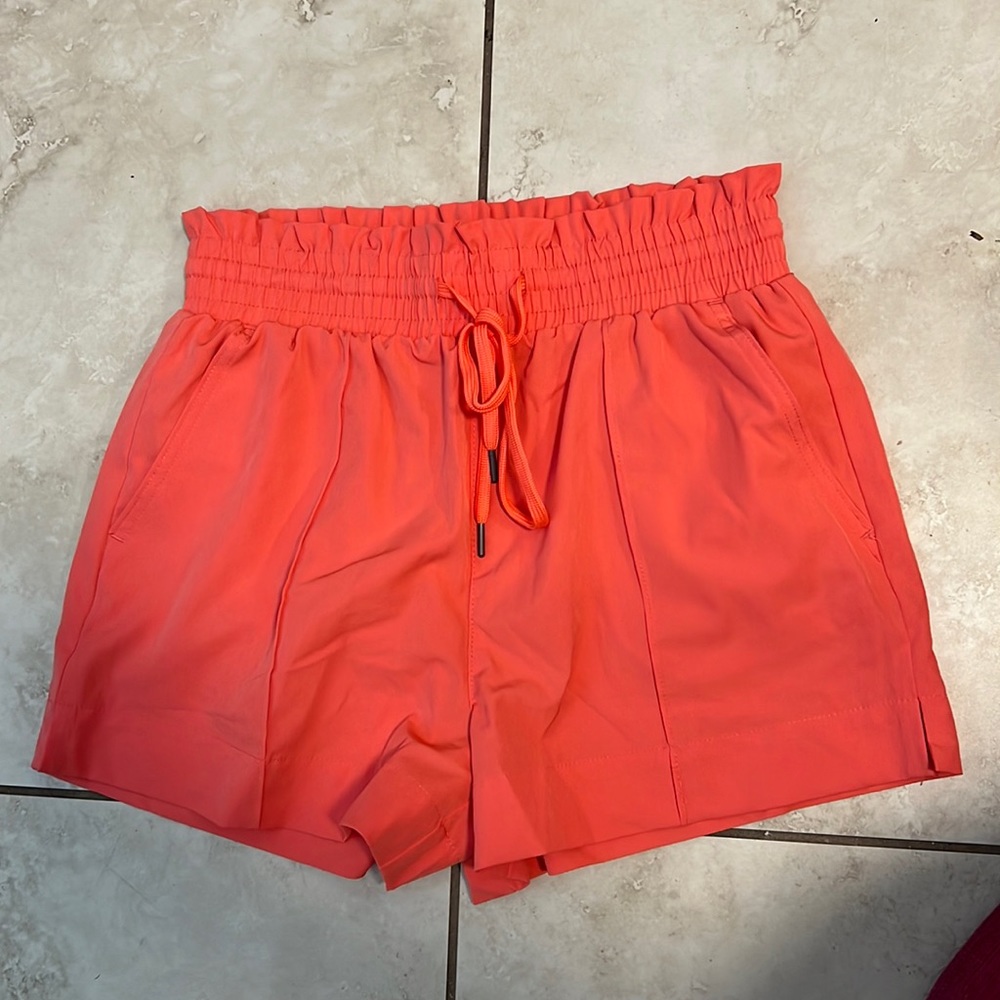 Vanilla star high rise shorts